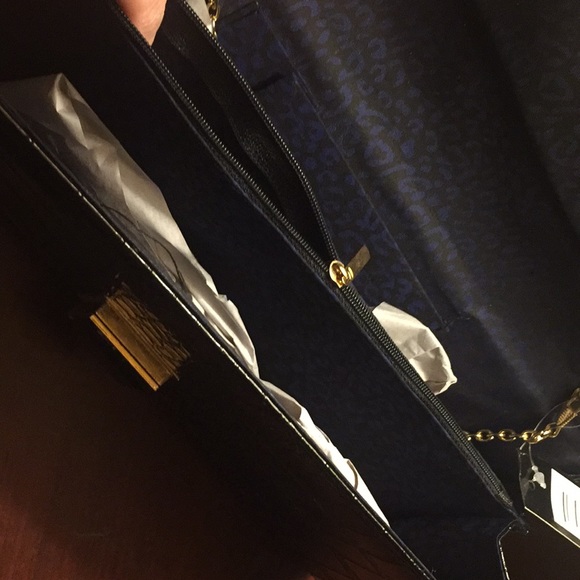 TRADED 💕Evening bag/oversized clutch - Picture 3 of 9